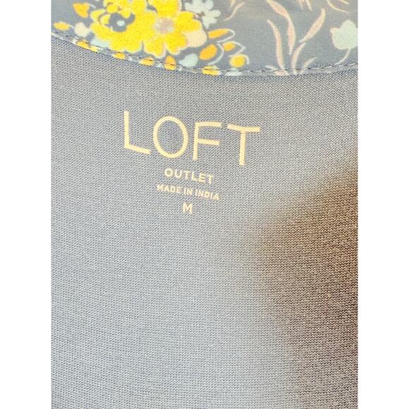 LOFT Blue Floral Sleeveless Blouse - Size Medium - Picture 3 of 3